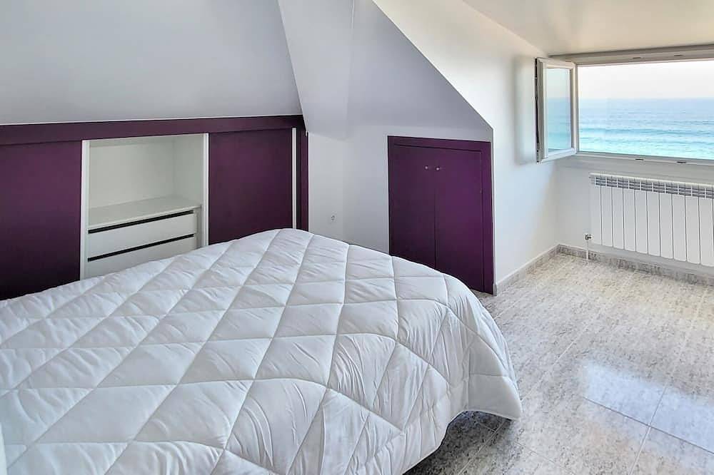 Apartamento entero, Ag Casa Vilamar 2 Razo 1ª linea playa planta alta in Razo, Carballo