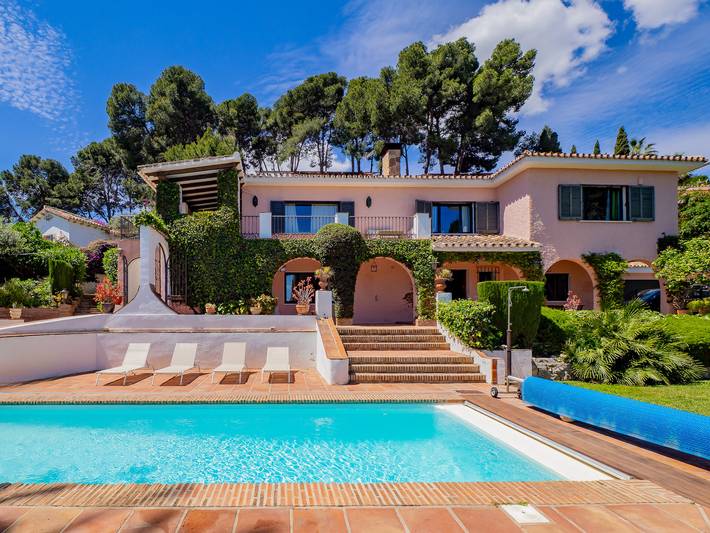 Casa rural para 12 personas, con piscina además de vistas al mar y jardín, Se admiten mascotas en Torremolinos - 3