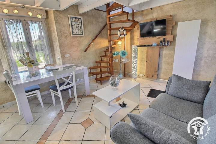 Gîte pour 2 personnes, avec sauna et terrasse ainsi que jardin et jacuzzi, animaux acceptés à Plourhan - 3