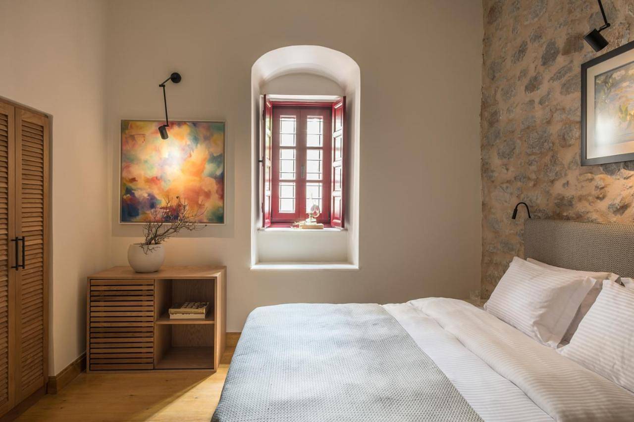 Fos Hydra residence in Hydra