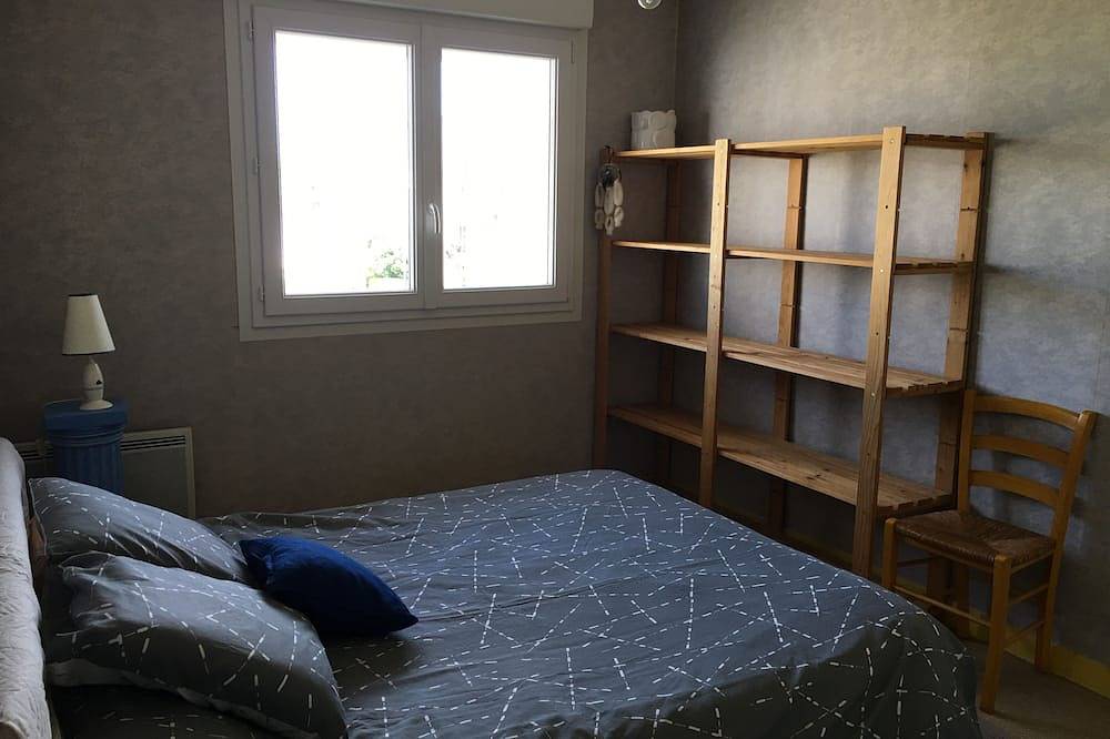 Entire apartment, \"La Vigie\" view on Brest Sea in Brest, Brest region