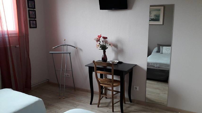 Location de vacances pour 2 personnes dans l' Ain - 4