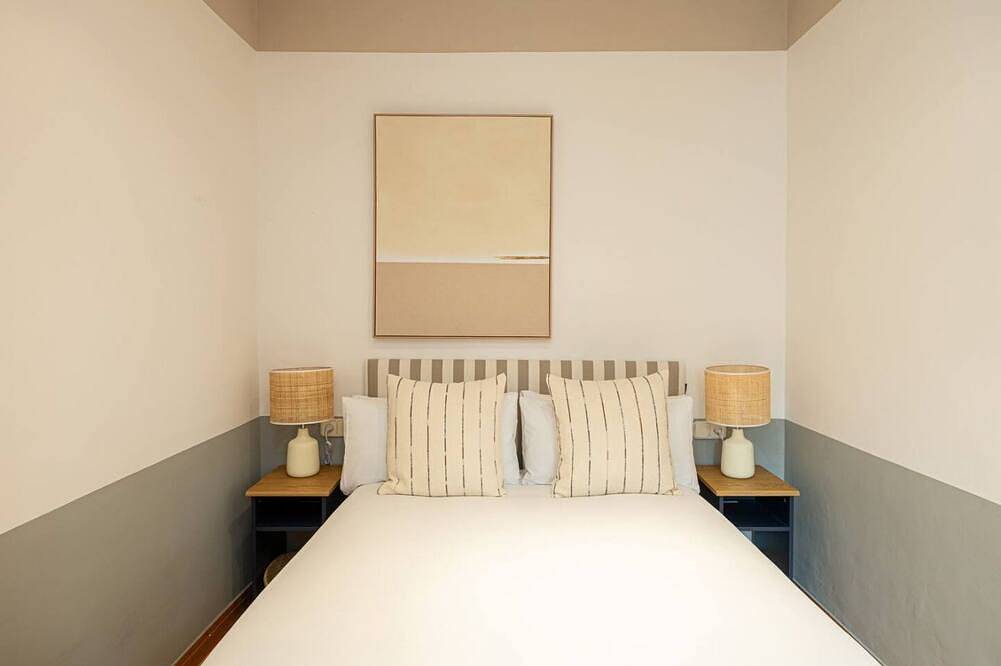 Hel lejlighed, Discover the charm of Barceloneta in our cozy one-bedroom apartment, perfect for monthly stays. Ideal for professionals and couples, this space combines comfort and functionality with the unique appeal of being just steps away from the beach. in Barcelona Centre, Barcelona