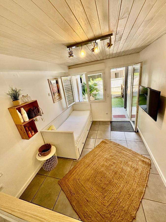 Gîte pour 2 personnes, avec jardin dans Plage Naturistes - 2