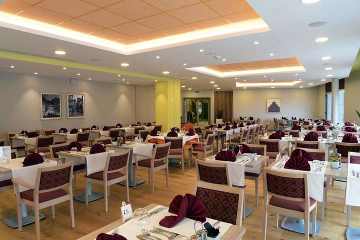 Location de vacances pour 2 personnes, avec sauna et jardin ainsi que terrasse et piscine, animaux acceptés à Kingersheim - 3