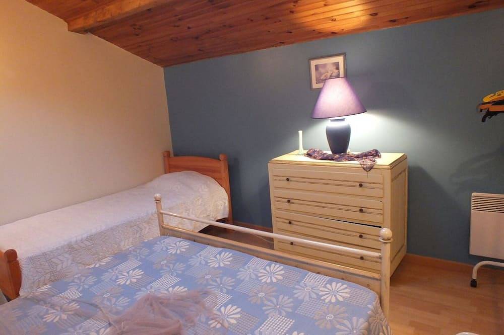 Gite mit Pool in der Dordogne in einer sehr schönen Ferienhaus von 10 in Thénac, Périgord Pourpre