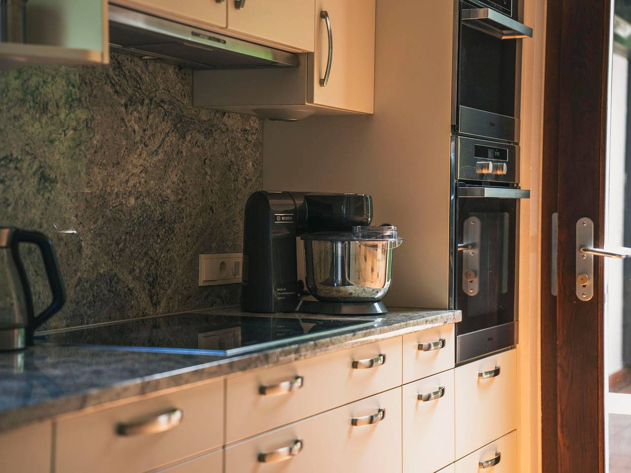 Villa Werdenberg - Ferienhaus, Dusche und Badewanne, 4 oder mehr Schl in Bludenz, Lechquellengebirge