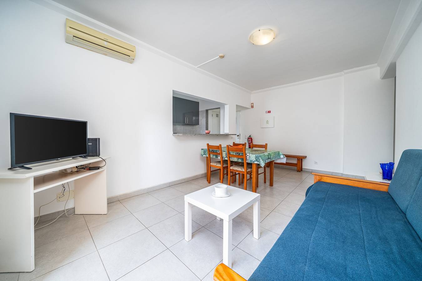 Appartamento intero, Appartamento 'T1 Premium' con piscina condivisa, Wi-Fi e aria condizionata in Praia da Rocha, Portimao