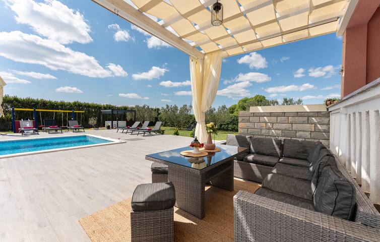 Ferienhaus für 8 Personen, mit Garten und Whirlpool in Zadar - 3