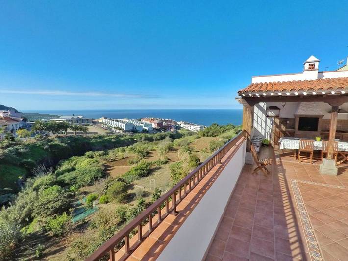 Maison d’hôte pour 2 personnes, avec Terrasse ainsi que Jardin et Vue