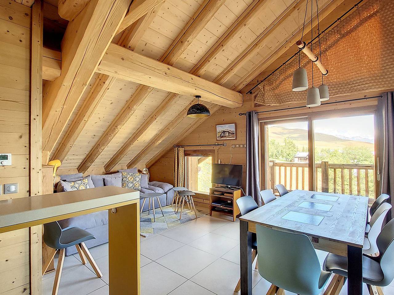 Ganze Wohnung, Luxuswohnung an der Piste mit Parkplatz, in der Nähe des Sessellifts in La Toussuire, Fontcouverte-la-Toussuire