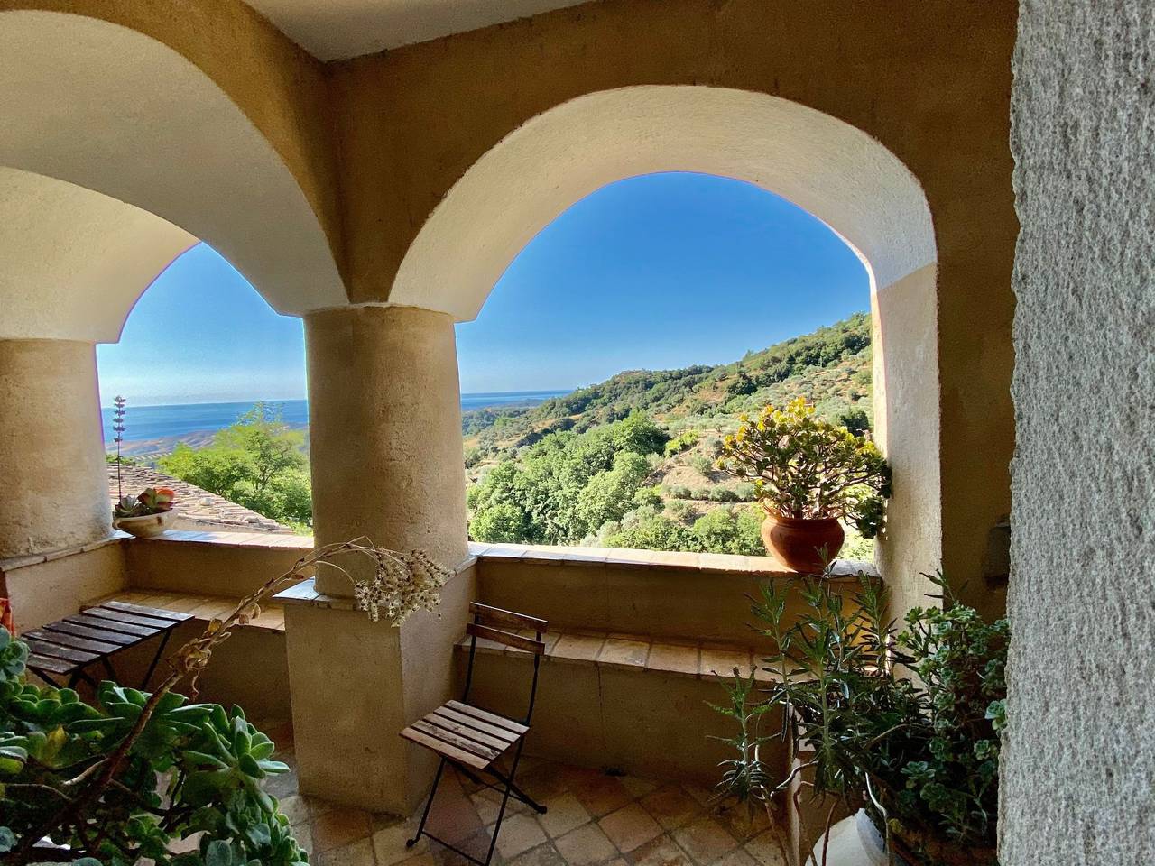 Appartamento intero, Tiche' Wohnung mit Wasserblick in Badolato, Provincia di Catanzaro