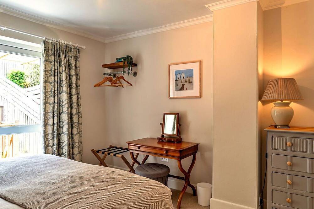 Schönes  Ferienhaus für 5 Gäste mit  W-Lan, Whirlpool, Tv, Terrasse und Haustiere erlaubt in Cornwall