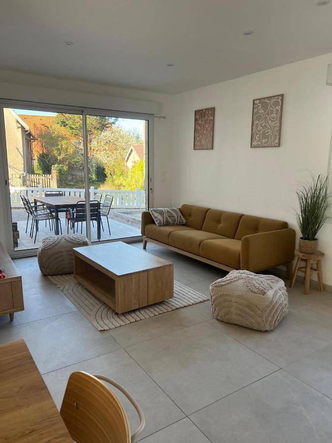 Location de vacances pour 8 personnes, avec jardin dans Gare De Wimille Wimereux