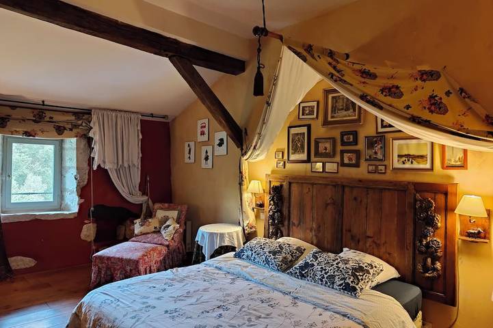 Gîte pour 9 personnes, avec jardin à Léguillac-de-l'Auche - 2