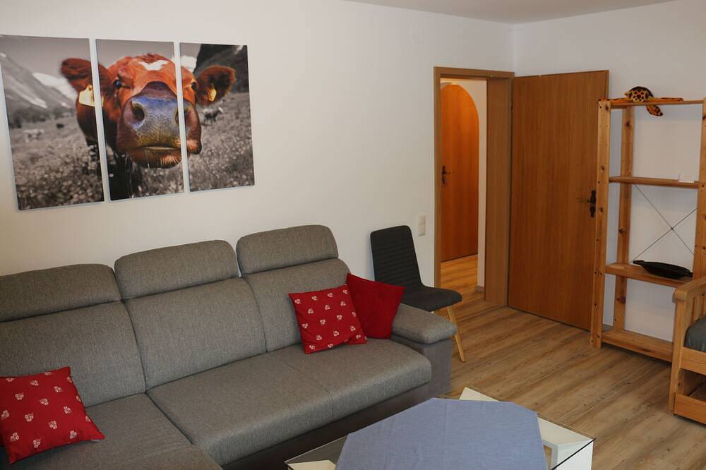 Ferienwohnung mit Terrasse und kleinem Garten in Bayerisch Schwaben