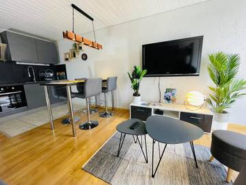 Gîte pour 4 personnes, avec vue et terrasse, adapté aux familles à Métabief