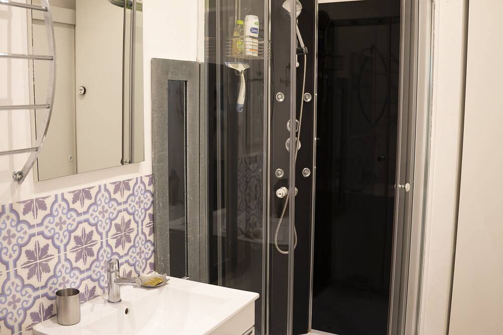 Apartamento entero, Loft Chaleureux en Face du Beffroi - Centre-ville Parkings Gratuits à Proximité in Douai, Norte (Francia)