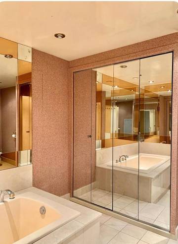 Hôtel pour 2 personnes, avec balcon à Boulogne-sur-Gesse