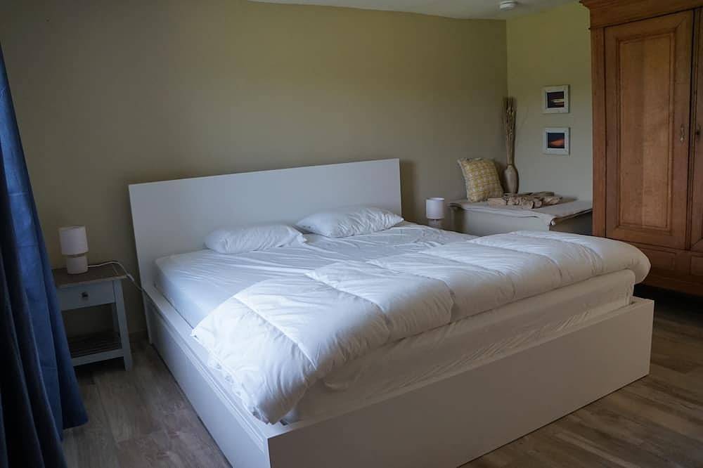 Nouveau gite au calme avec magnifique vue - campagne - 4 chambres, 2 sdb in Havelange, Région de Namur