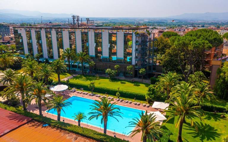 Appartamento per 2 persone, con giardino e piscina nonché sauna in Tivoli
