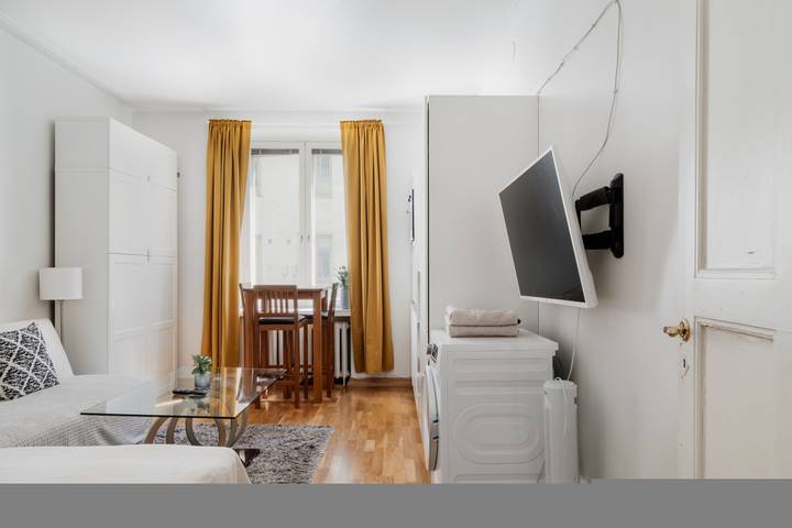 Ganze Wohnung, Studio Apartment in the City Center with Free Wi-Fi in Helsinki, Uusimaa
