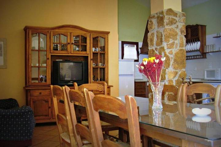 Casa rural para 4 personas, con piscina además de vistas y jardín, Se admiten mascotas en Torres (Jaén) - 3