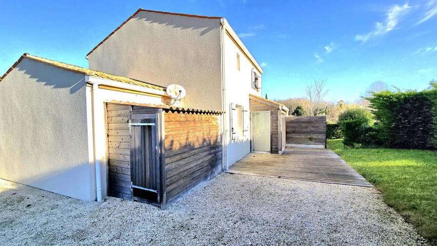 Gîte pour 4 personnes, avec jardin et vue à Ozillac - 4