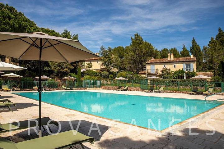 Chalet para 6 personas, con jardín y piscina - 1