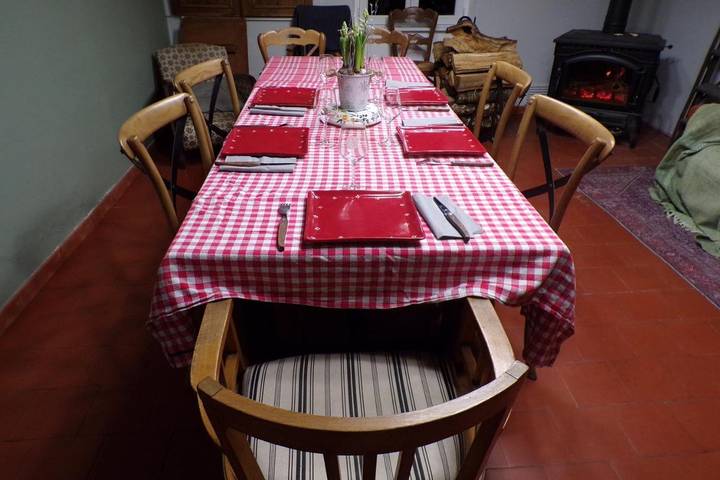 Location de vacances pour 3 personnes, avec jardin ainsi que piscine et vue à Saint-Martin-de-Gurson - 3