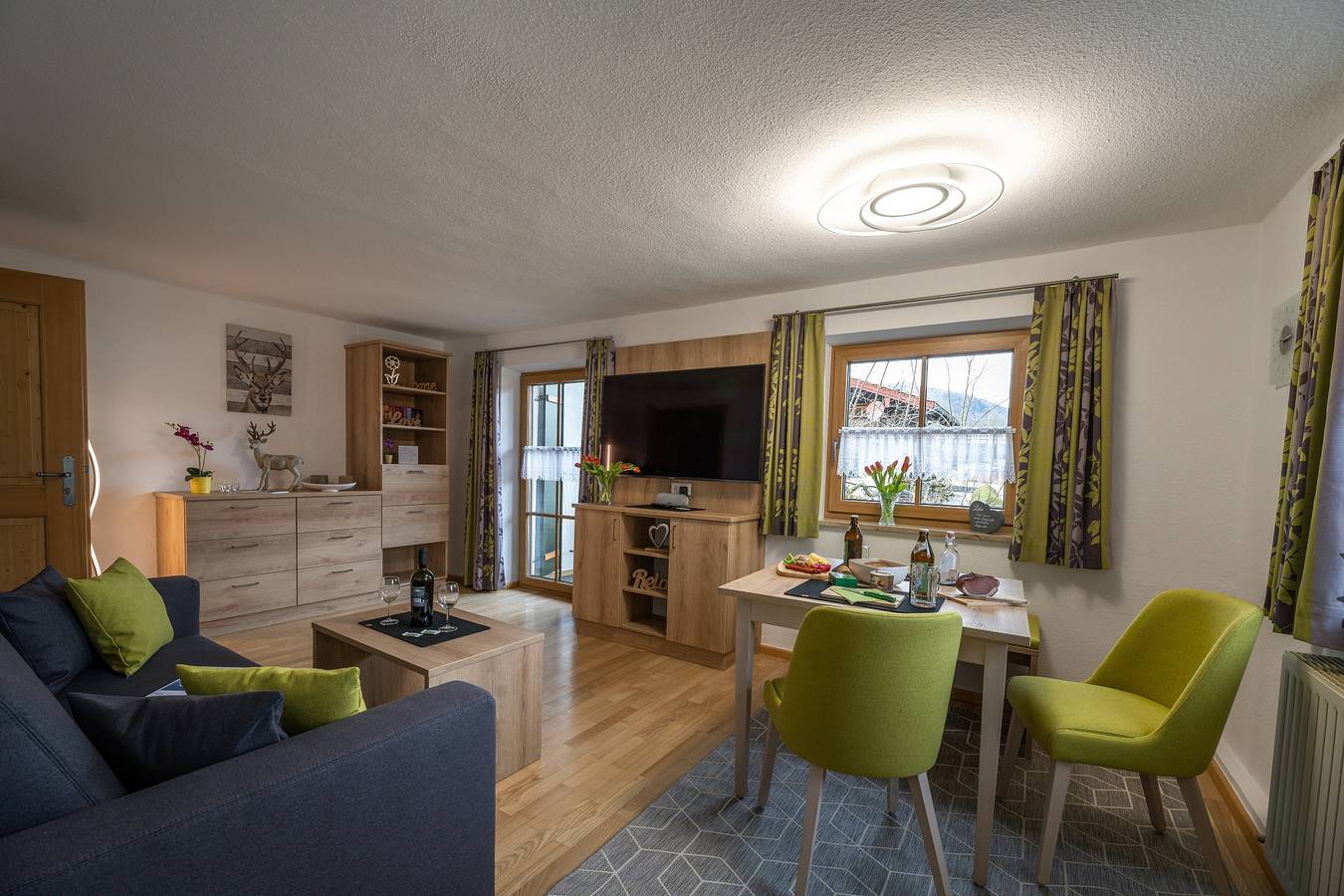 Ganze Ferienwohnung, Ferienwohnung Haus Holzeck - Ferienwohnung Jenner, 1-2 Personen, 55 qm, Obergeschoss in Schönau am Königssee, Berchtesgadener Alpen
