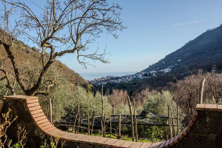 Location de vacances pour 10 personnes, avec terrasse et jardin, animaux acceptés à Scala - 2