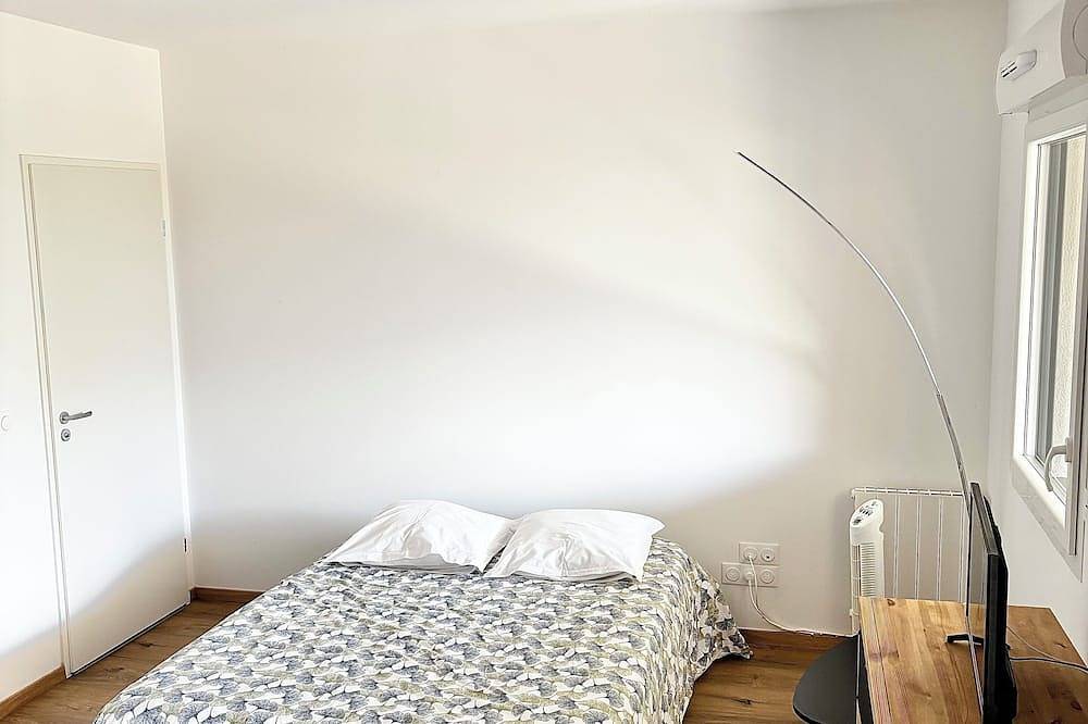 Appartement entier, Appartement panorama Mont-Blanc - 2 personnes - terrasse, wifi, parking réservé in Domancy, Pays du Mont-Blanc