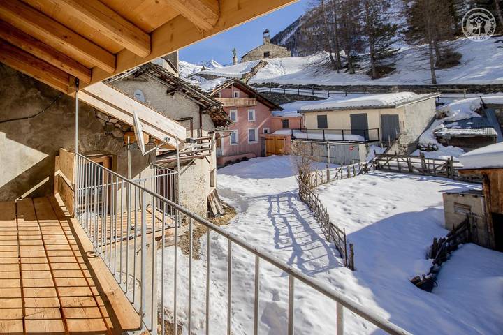 Gîte pour 8 personnes, avec balcon à Bessans - 4