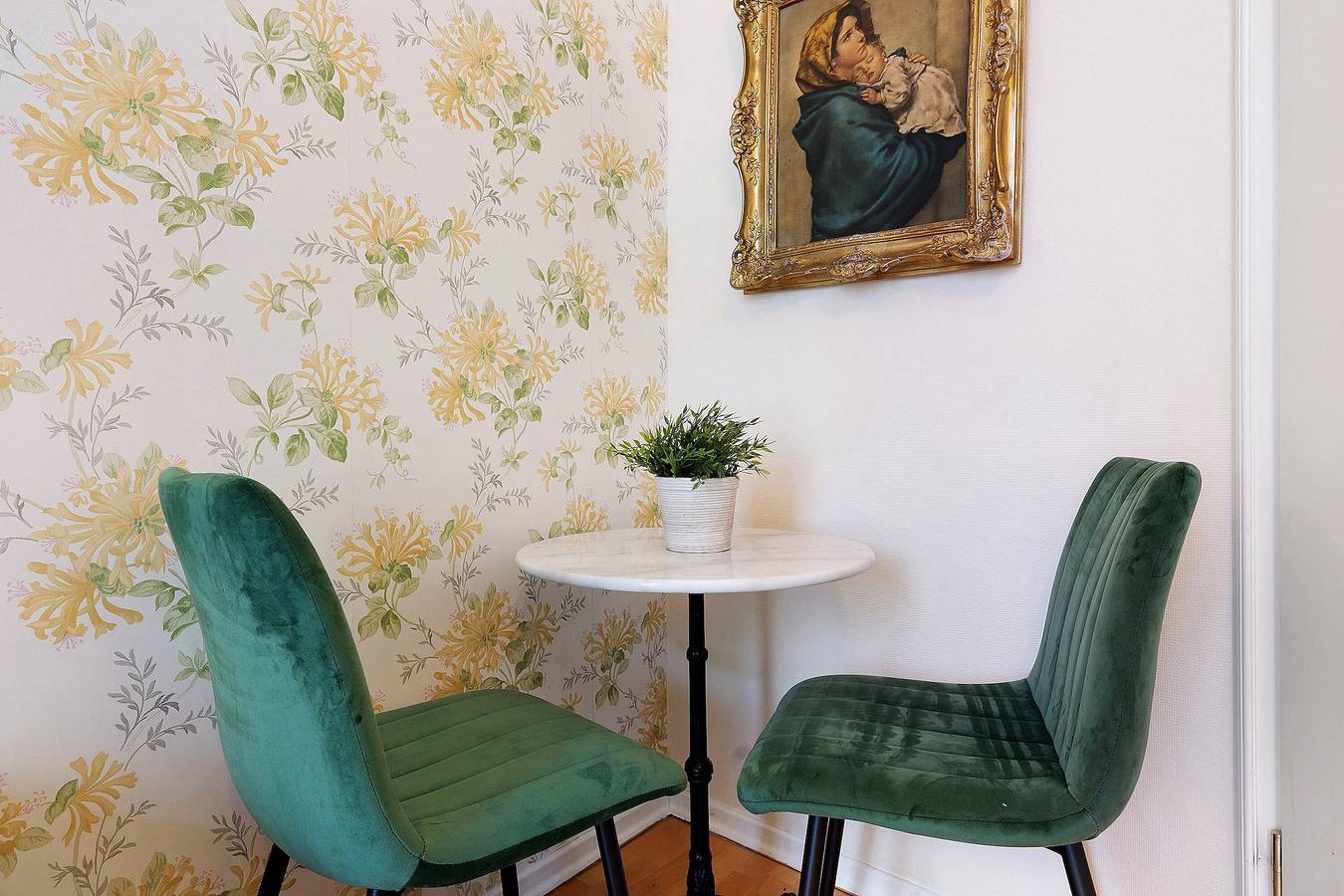 Ganze Wohnung, Charming Black Forest Apartments 1 / Balkon / Zentrumsnah / neu renovierte Altbauwohnung in Baden-Baden, Nordschwarzwald