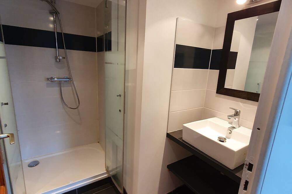 Appartement entier, T2 avec jardin, wifi gratuit, proche canal du midi in Castanet-Tolosan, Canal du Midi