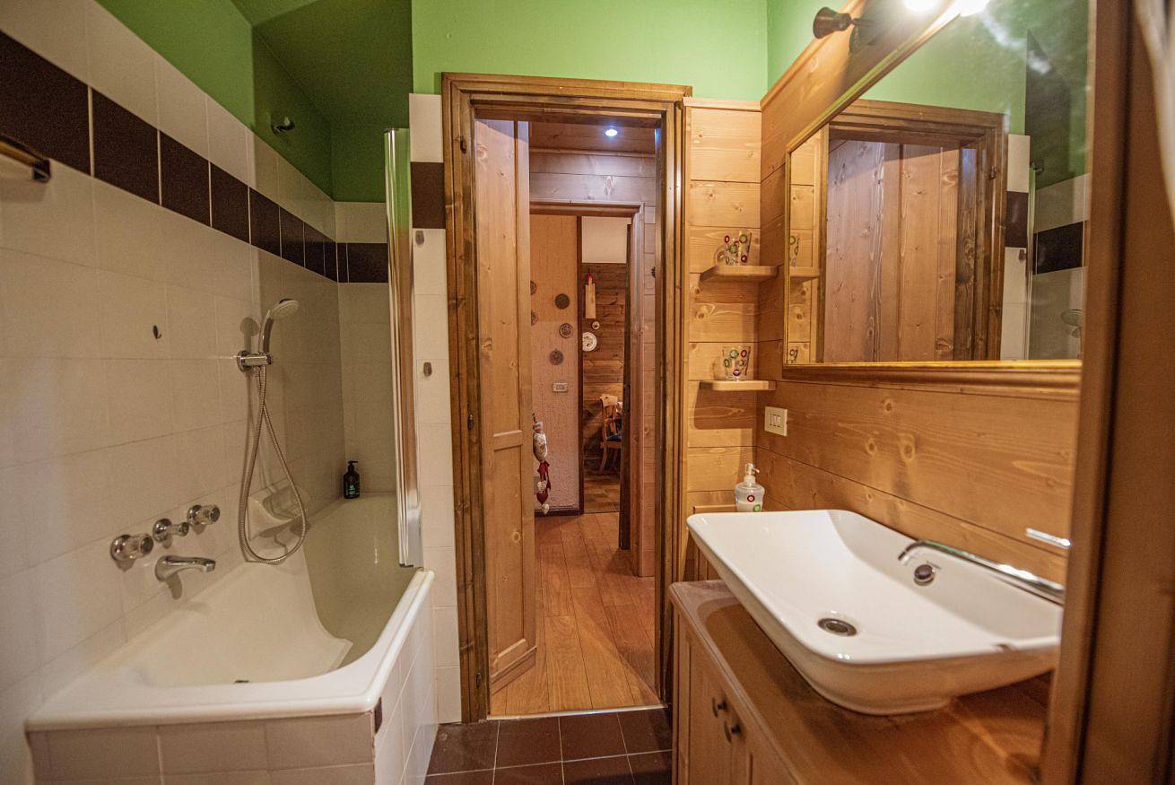 Ganze Wohnung, Zweizimmerwohnung Luce – Haus Zodiac in Teola, Livigno