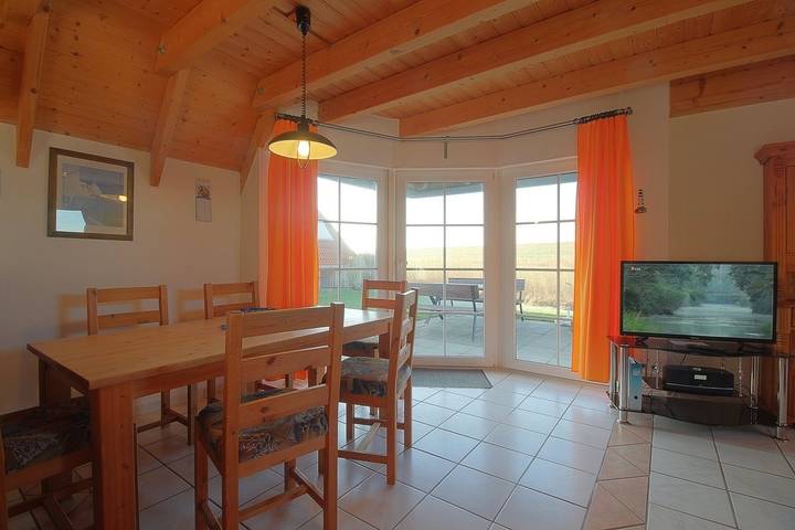 Ferienhaus für 6 Personen, mit Garten und Balkon in Wremen - 4