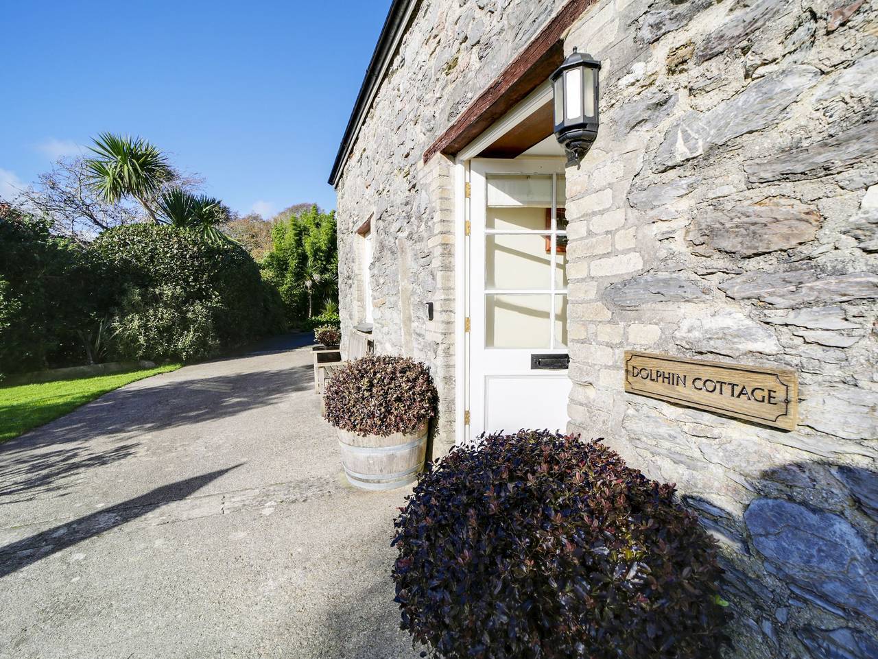 Dolphin Cottage in Charlestown, Cornwall