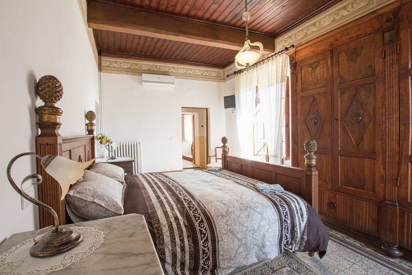 Villa Pergo in La Chiesa, Arezzo Province