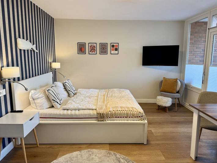 Ganze Ferienwohnung, Salzwasser - Modernes App. mit Balkon, Meerblick, Pkw-Stellplatz, WLAN. Haustiere erlaubt. in Nordfriesische Inseln (Schleswig-Holstein) (Schleswig-Holstein), List (Sylt)