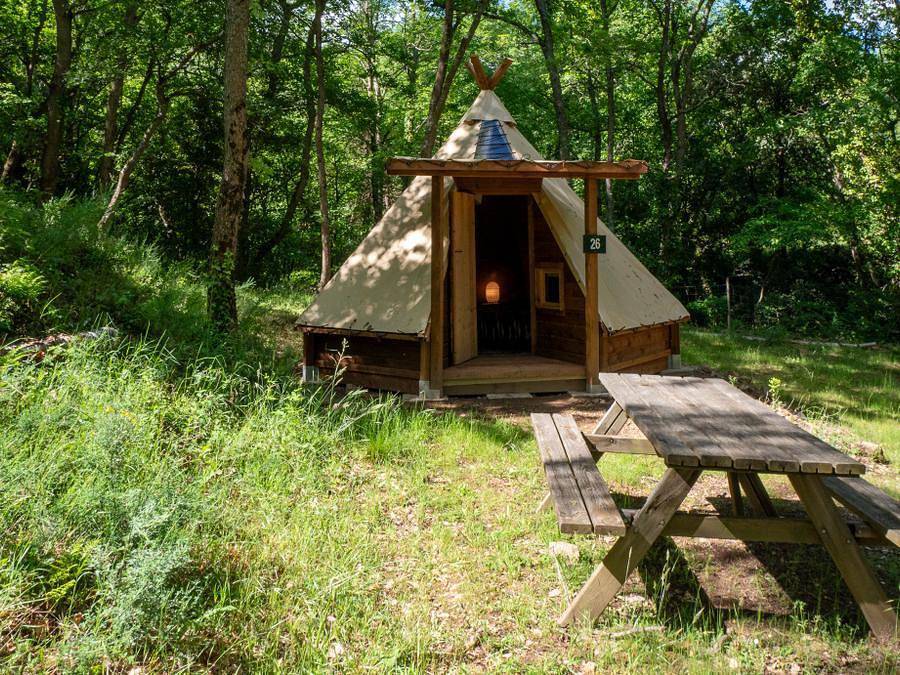 Camping Des Randonneurs - Tente 2 personnes - Tipi moderne in Fenouillet, Parc naturel régional Corbières-Fenouillèdes