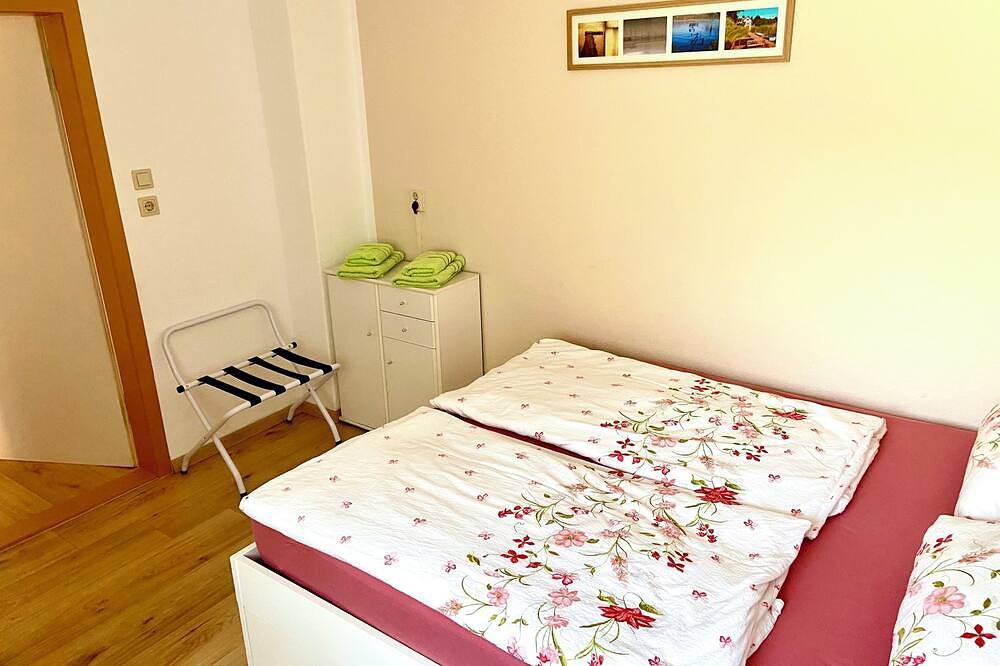 Ganze Wohnung, Ferienappartement \"Haus am See\" mit direktem Wasserzugang in Woltersdorf, Märkische Schweiz-Oderland