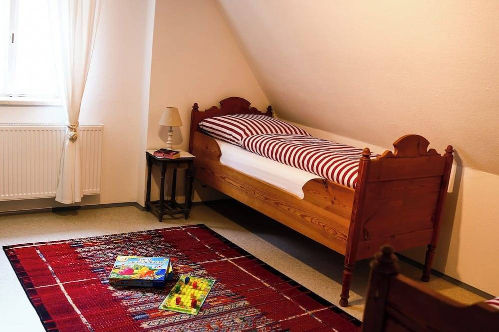 Ganze Wohnung, Großzügiges Landhaus für 10 Personen in Weihenzell, Romantische Straße