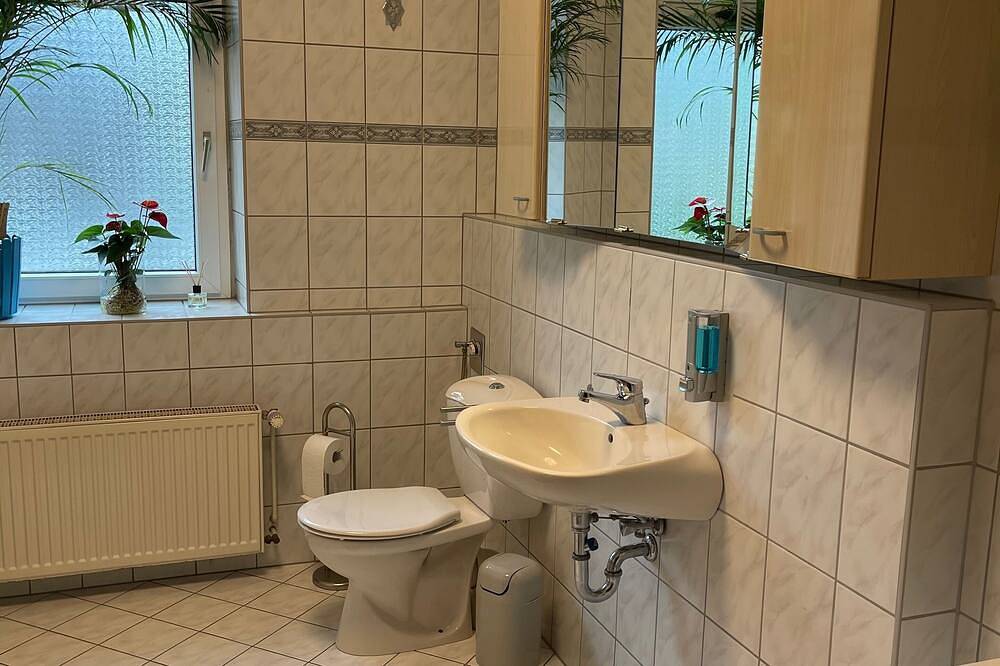 Ganze Wohnung, Ferienwohnung/App. für 4 Gäste mit 46m² in Zwickau (153923) in Zwickau, Chemnitz und Umgebung