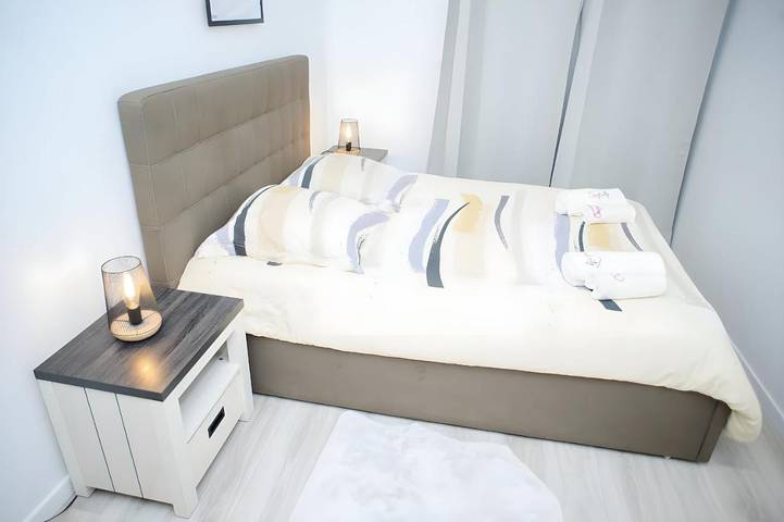 Gîte pour 8 personnes, avec balcon à Créteil - 3
