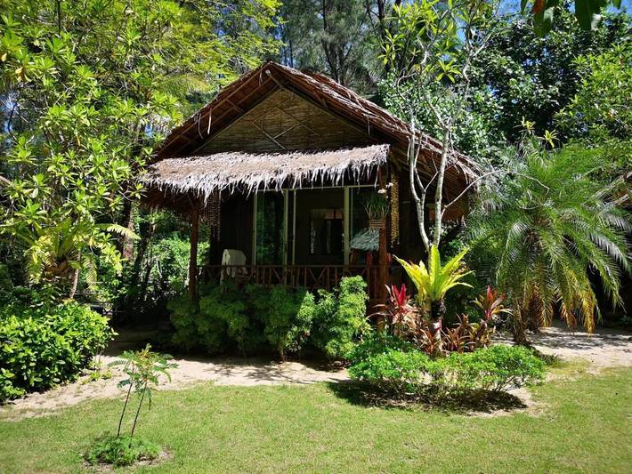 Maison d’hôte pour 3 personnes, avec jardin et balcon dans Ko Kho Khao