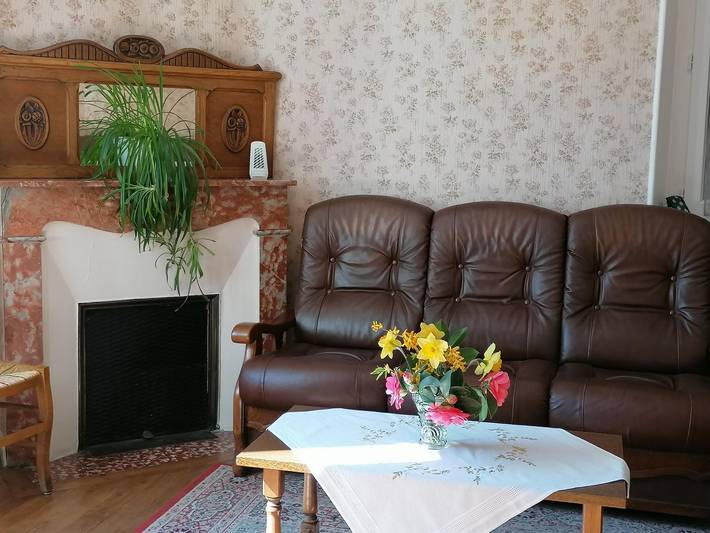 Gîte pour 6 personnes, avec jardin à Savignac-les-Ormeaux - 2