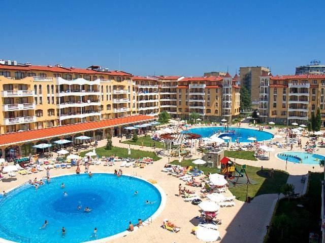 Appartement de vacances pour 3 personnes, avec Balcon et Terrasse ainsi que Jardin et Bassin pour enfant