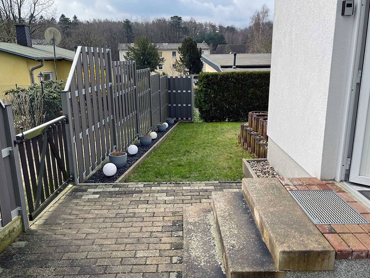 Fh Emma in ruhiger Wohnlage mit schönem Grundstück am Wald - Emma in ruhiger  Wohnlage mit schönem Grundstück  am Wald in Sellin, Rügen